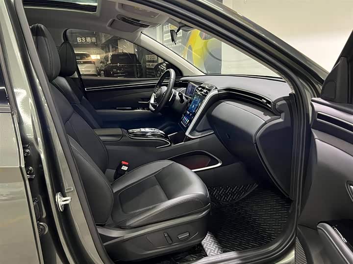 Hyundai Tucson L 2023 2023款 途胜L 1.5T 自动两驱LUX尊贵版