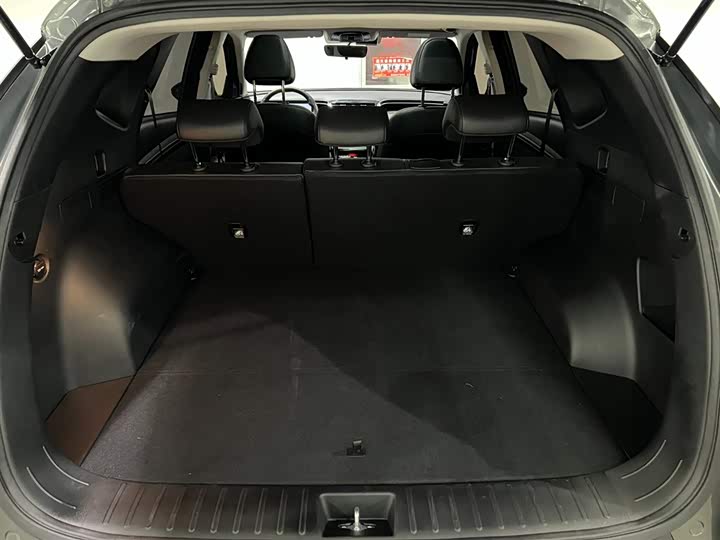 Hyundai Tucson L 2023 2023款 途胜L 1.5T 自动两驱LUX尊贵版