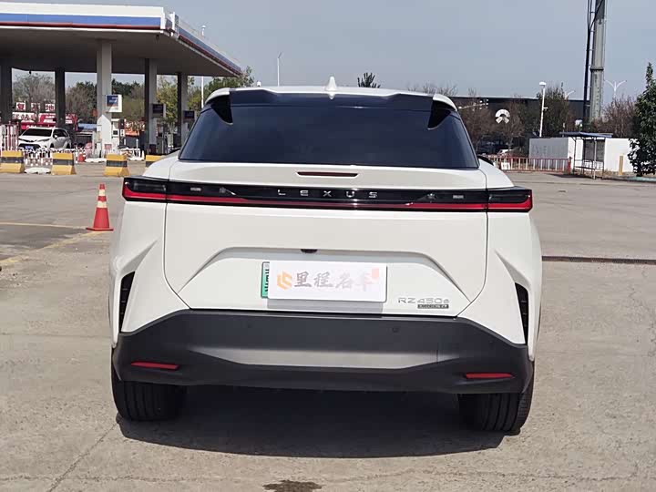 Lexus RZ 2023 2023款 450e 四驱纵享版