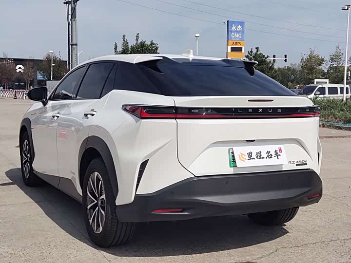 Lexus RZ 2023 2023款 450e 四驱纵享版