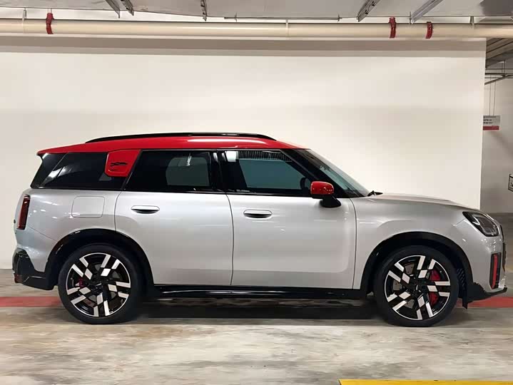 2024 Mini Countryman JCW