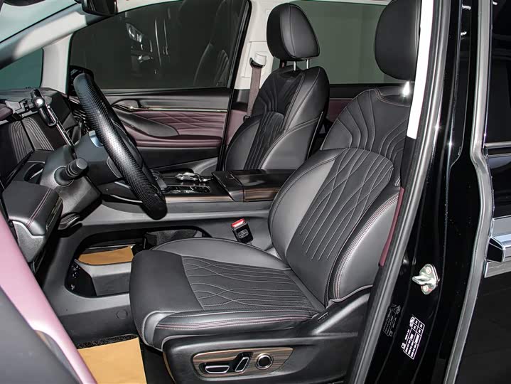 GAC Trumpchi M8 2024 2024款 大师系列 400T 至尊版