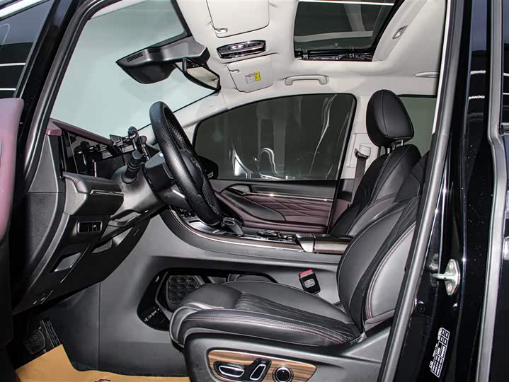 GAC Trumpchi M8 2024 2024款 大师系列 400T 至尊版