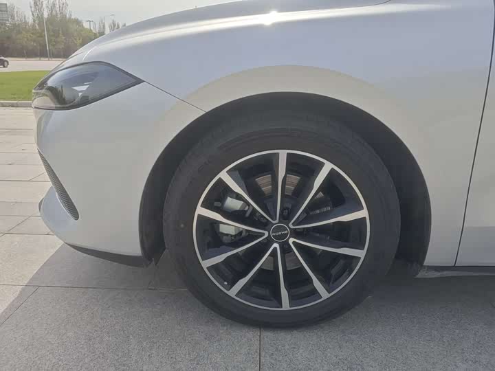 Roewe D7 2025 2025款 DMH 125km 世界冠军版