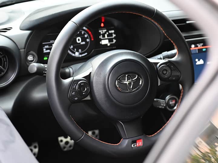 Toyota GR86 2023 2023款 GR 86 2.4L 手动十周年纪念版