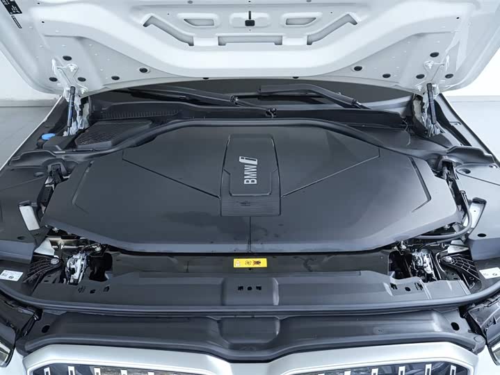 BMW i5 2024 2024款 eDrive 35L M运动套装