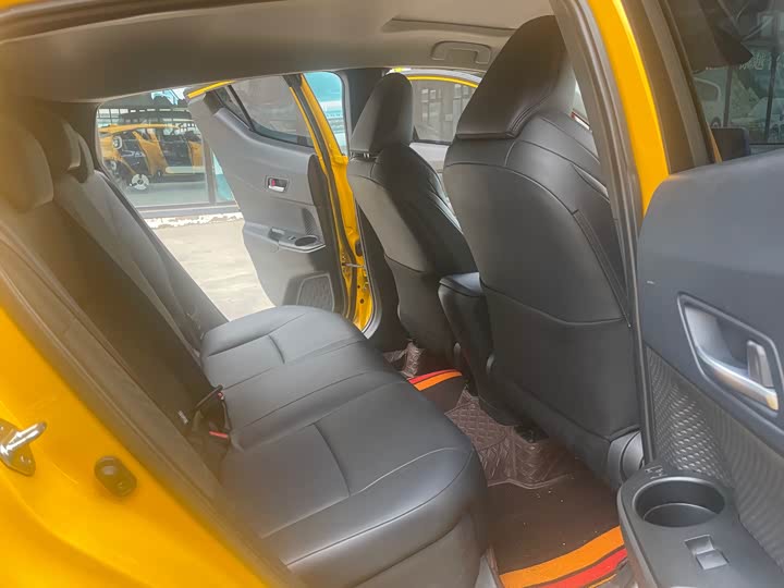 Toyota C-HR 2021 2021款 2.0L 豪华版