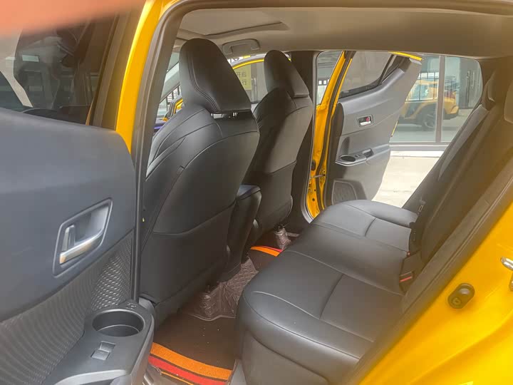 Toyota C-HR 2021 2021款 2.0L 豪华版