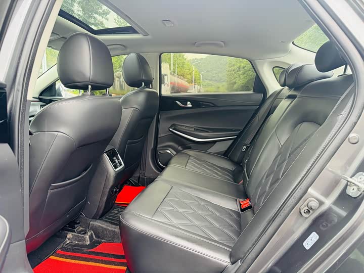 Changan Raeton CC 2021 2021款 蓝鲸版 1.5T DCT豪华型