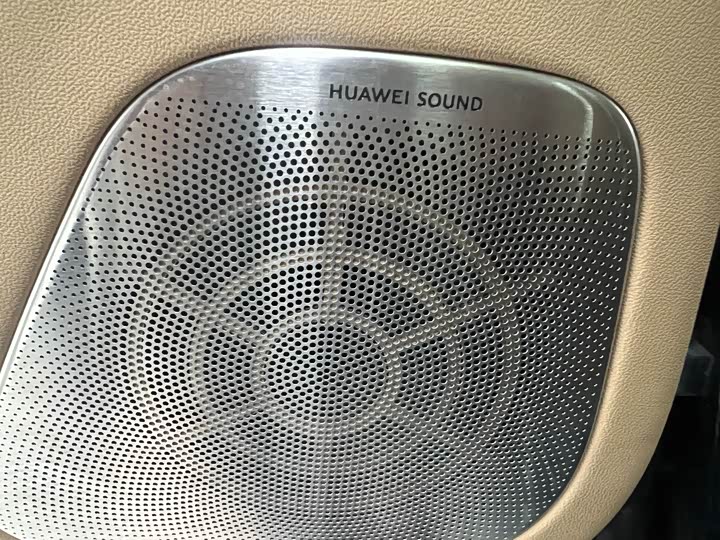 Aito M7 2024 2024款 1.5T 智驾四驱Ultra版 5座