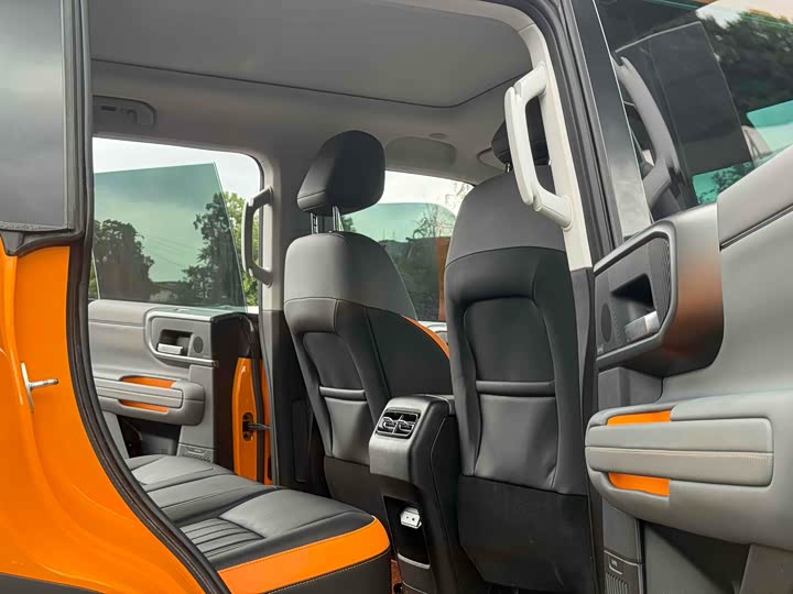 BAIC Beijing BJ40 2024 2024款 2.0T 全新城市猎人版 至尊型