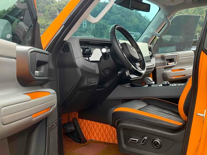 BAIC Beijing BJ40 2024 2024款 2.0T 全新城市猎人版 至尊型