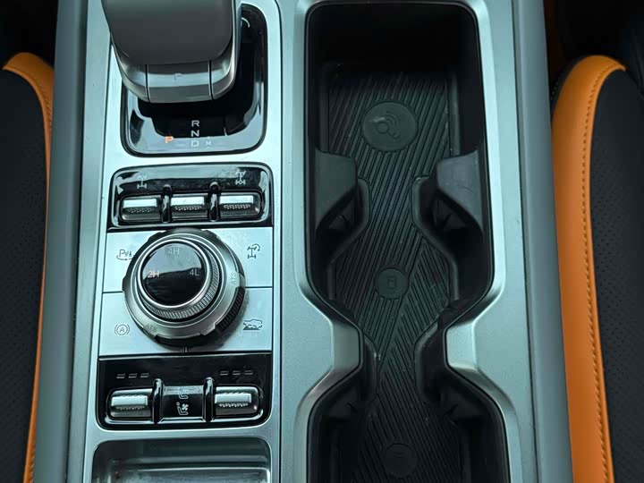 BAIC Beijing BJ40 2024 2024款 2.0T 全新城市猎人版 至尊型