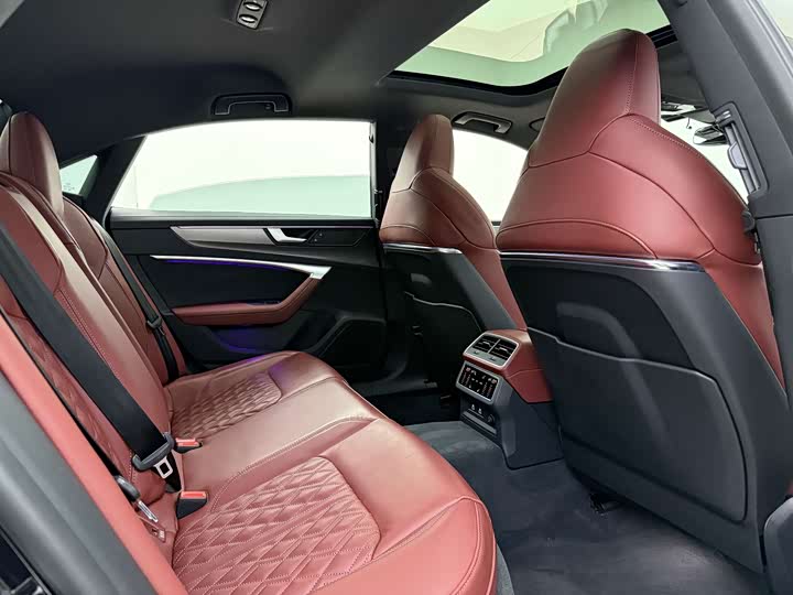 Audi A7L 2024 2024款 45 TFSI quattro S-line 黑武士版