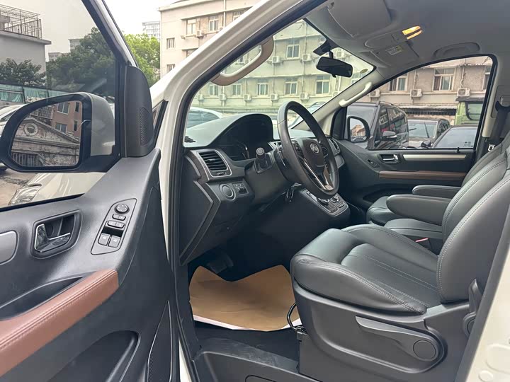 Maxus G10 2022 2022款 2.0T 自动智享版 汽油 7座