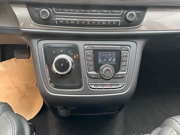 Maxus G10 2022 2022款 2.0T 自动智享版 汽油 7座