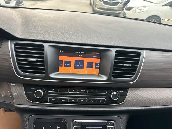 Maxus G10 2022 2022款 2.0T 自动智享版 汽油 7座