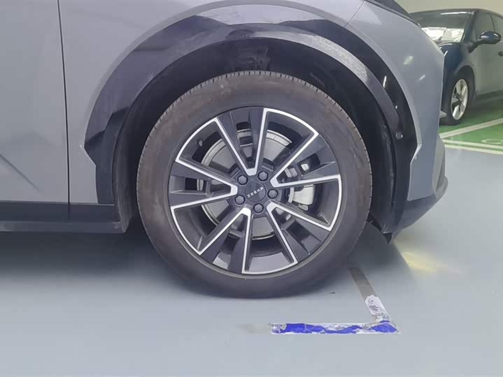 Zeekr X 2025 2025款 四座后驱魔方版