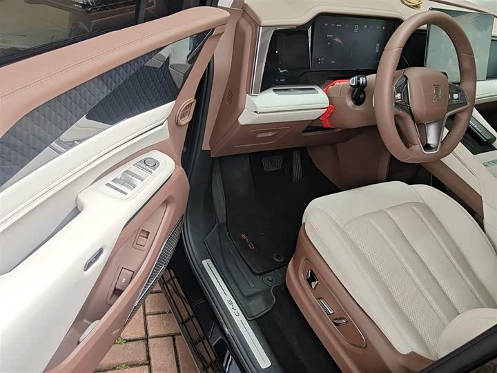 BYD Xia 2025 2025款 DM-i 1.5T 180km 卓越型