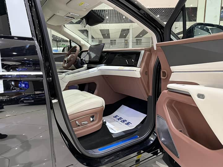 BYD Xia 2025 2025款 DM-i 1.5T 180km 超越型