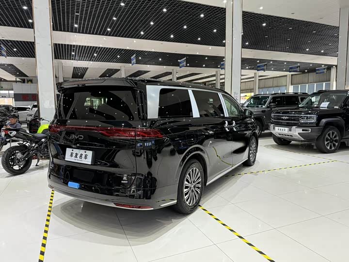 BYD Xia 2025 2025款 DM-i 1.5T 180km 超越型