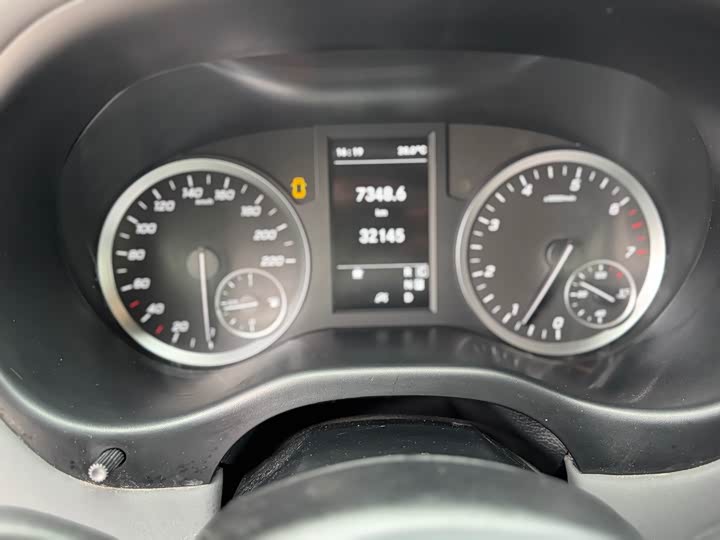 Mercedes-Benz Vito 2024 2024款 2.0T 精英版 7座