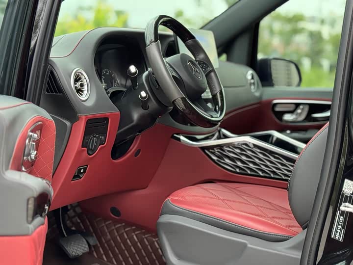 Mercedes-Benz Vito 2024 2024款 2.0T 精英版 7座