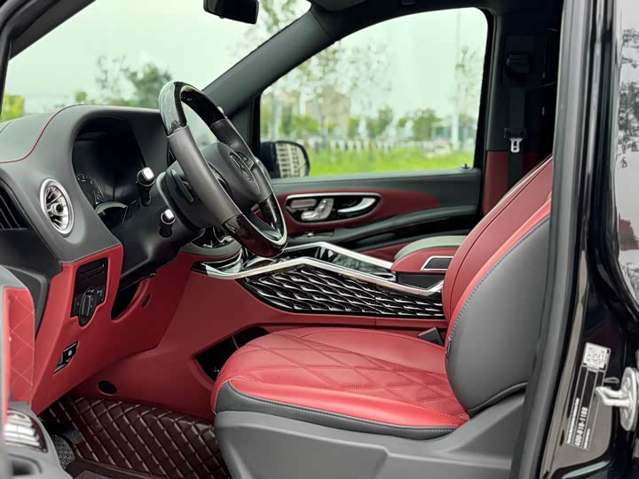 Mercedes-Benz Vito 2024 2024款 2.0T 精英版 7座