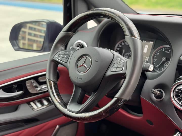 Mercedes-Benz Vito 2024 2024款 2.0T 精英版 7座