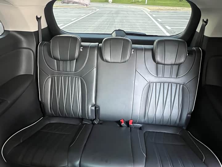 Roewe iMax 8 2022 2022款 400TGI 旗舰版