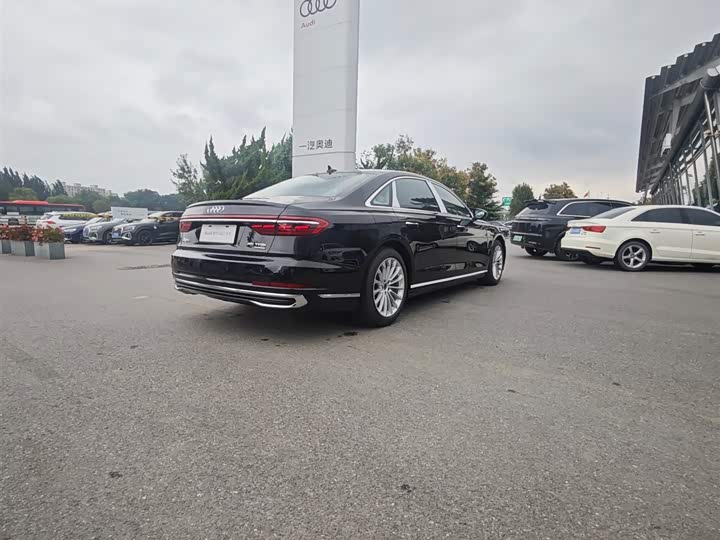 Audi A8 2025 2025款 A8L 45 TFSI quattro 豪华型