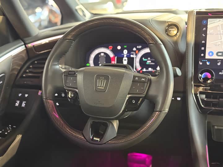 Toyota Vellfire 2024 2024款 皇冠 双擎 2.5L 至尊行政版