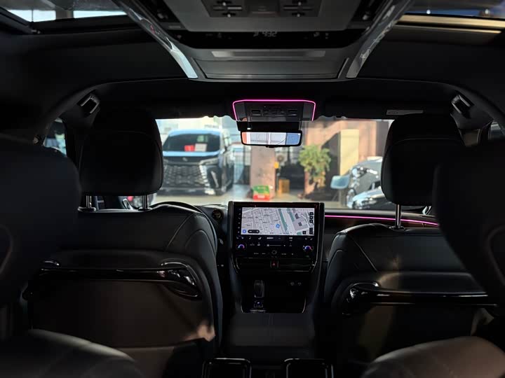 Toyota Vellfire 2024 2024款 皇冠 双擎 2.5L 至尊行政版