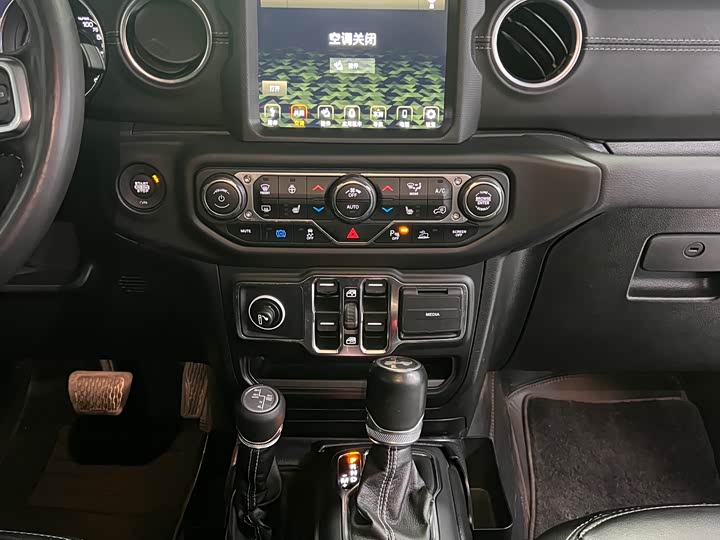 Jeep Wrangler Hybrid 2021 2021款 四门 2.0T 4xe 撒哈拉