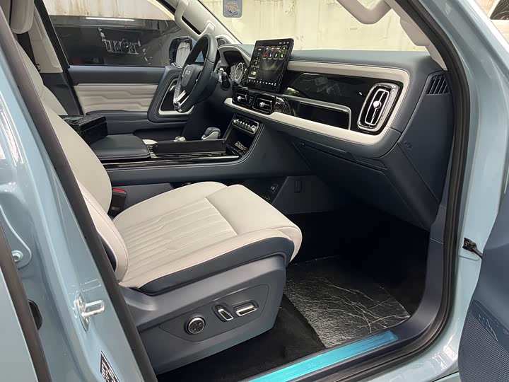 BAIC Beijing BJ60 2022 2022款 2.0T 十一版 五座