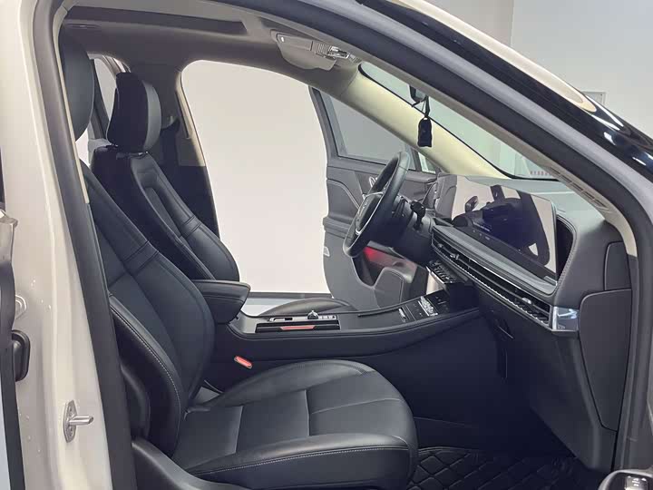 Lincoln Corsair 2024 2024款 2.0T 两驱尊雅版