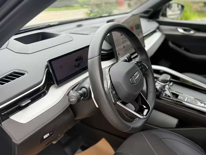 Geely Preface 2025 2025款 东方曜 2.0TD 望月版