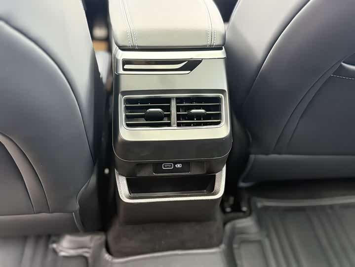 Geely Preface 2025 2025款 东方曜 2.0TD 望月版