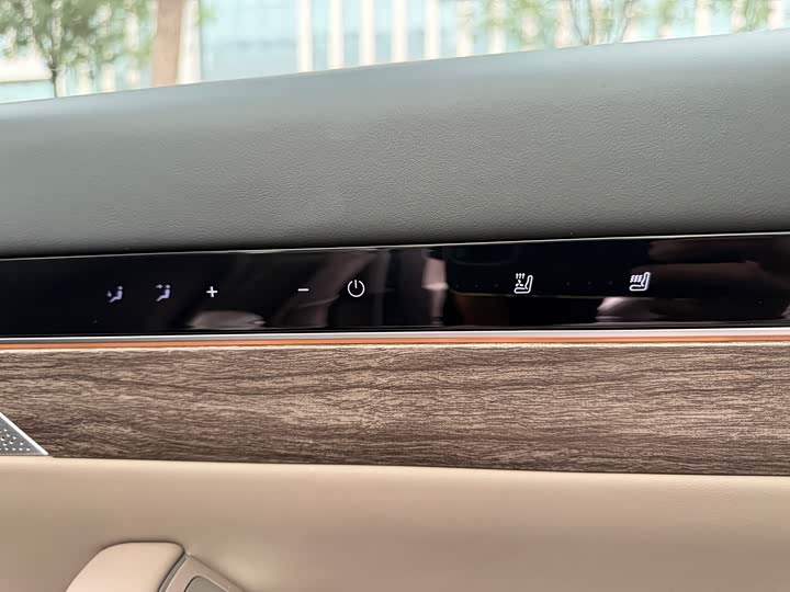 Luxeed R7 2025 2025款 增程 251km Max