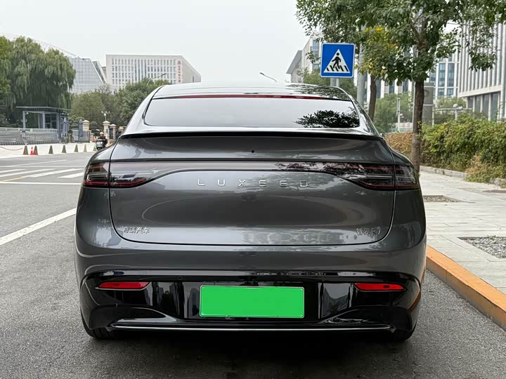 Luxeed R7 2025 2025款 增程 251km Max