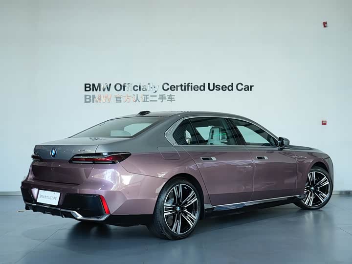 BMW i7 2023 2023款 xDrive60L M运动套装