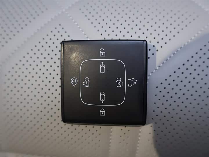 Volvo EM90 2025 2025款 Ultra 六座