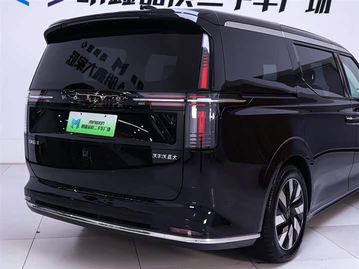 Volvo EM90 2025 2025款 Ultra 六座