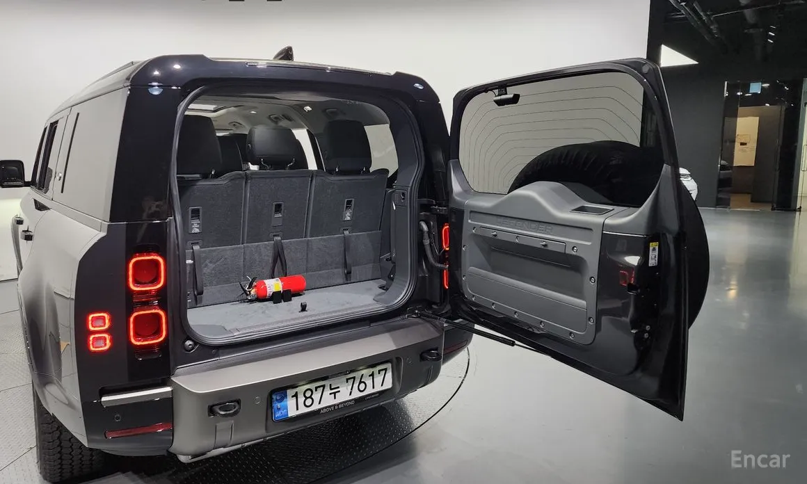 Land Rover Defender 2020 130 P400 X-Dynamic HSE