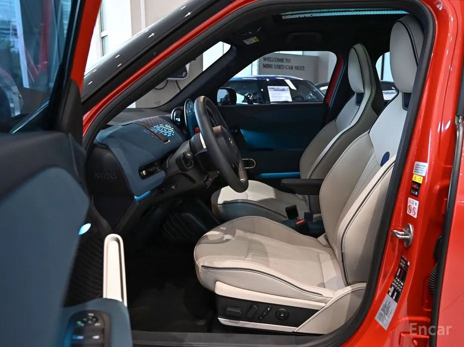 Mini Aceman 2025 SE Favoured