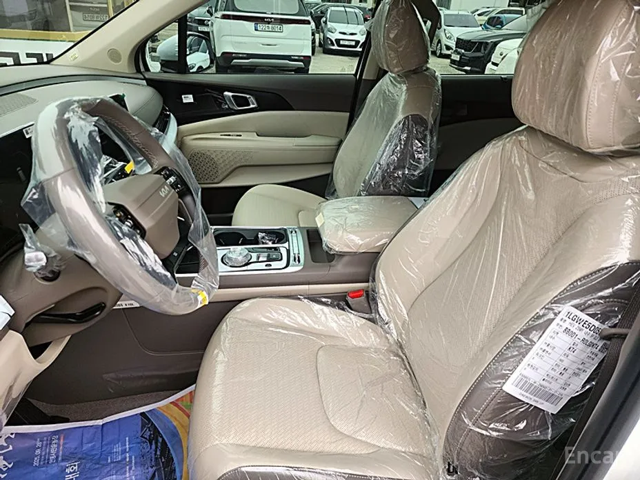 Kia Carnival 2023 HEV 9seater Signature