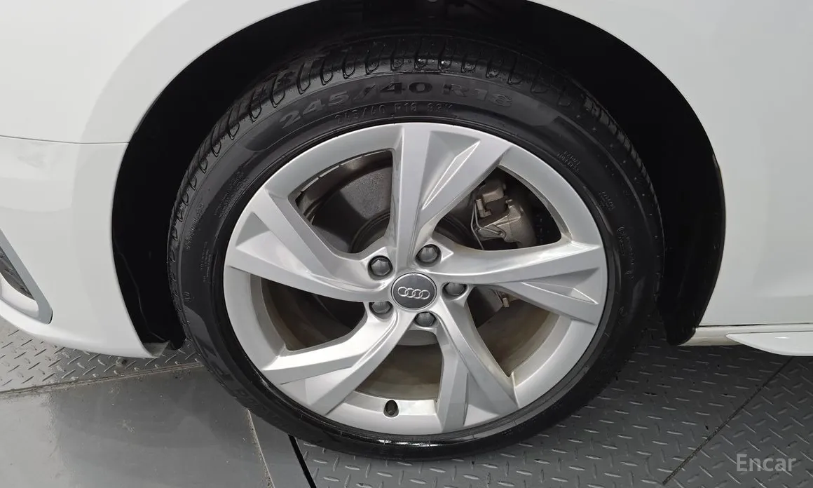 Audi A4 2016 40 TFSI Premium