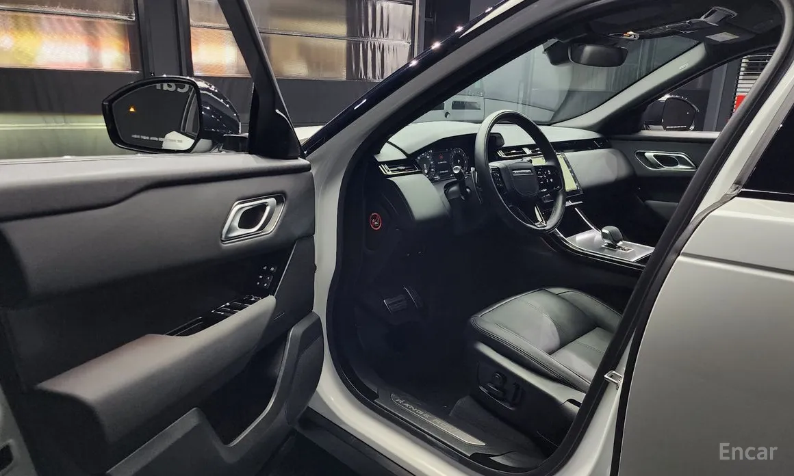 Land Rover Range Rover Velar 2017 2.0 P250 Dynamic SE