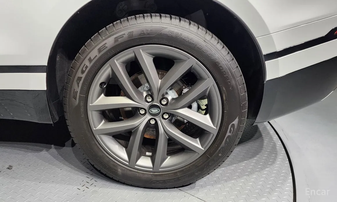 Land Rover Range Rover Velar 2017 2.0 P250 Dynamic SE