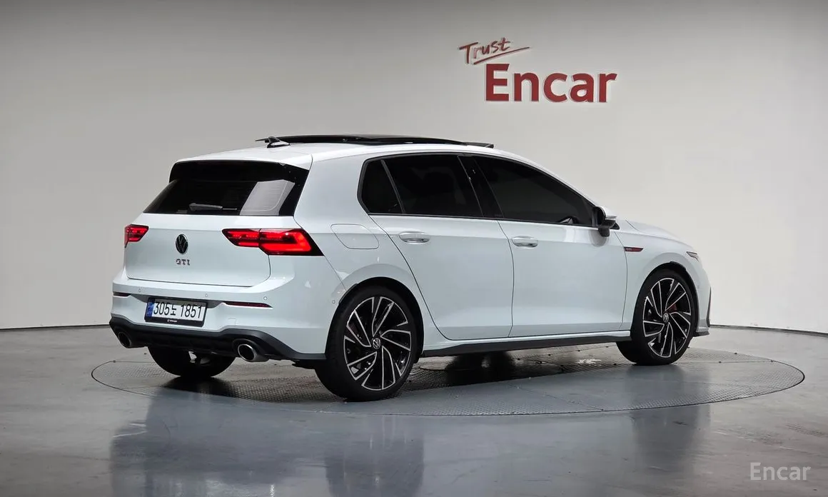 Volkswagen Golf 2022 2.0 GTI